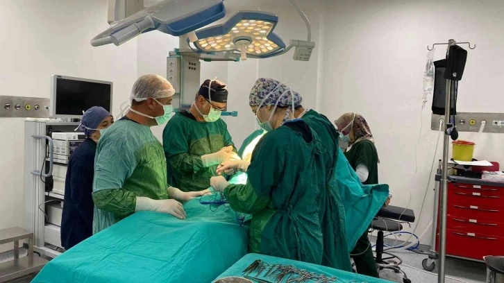 Fonksiyonu yok, psikolojik olarak rahatlatıyor: Protez testis
