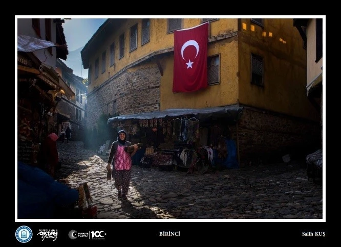 Fotoğraf sanatçılarından ‘bayrak’ resitali
