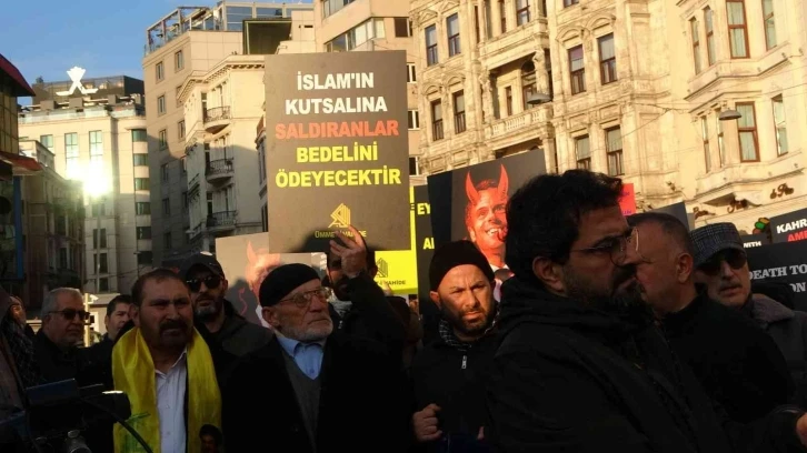 Fransız karikatür dergisi İstanbul’da protesto edildi
