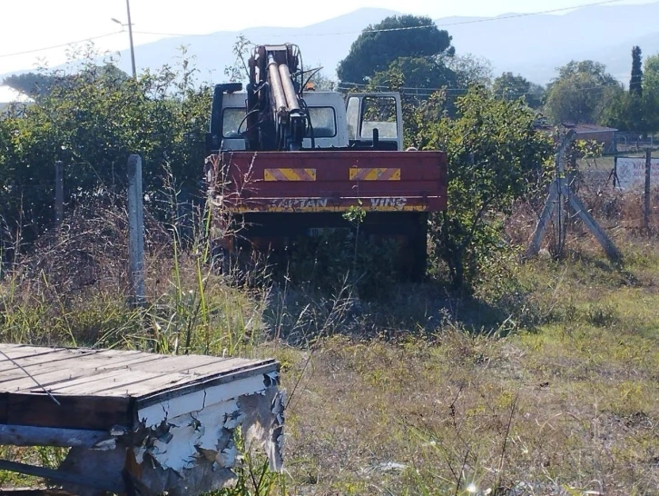 Freni patlayan vinç durmayınca araçtan atladılar: 1 ölü, 1 yaralı
