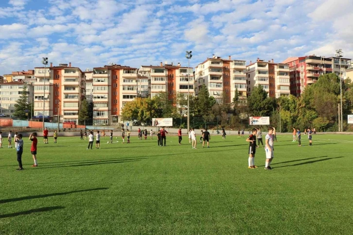 Futbolda Özkaynak Projesi meyvelerini toplamaya başladı
