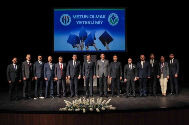 GAGİAD’dan ’’mezun olmak yeterli mi’’ söyleşisi
