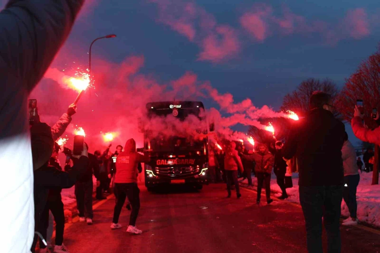 Galatasaray’a, Sivas’ta coşkulu karşılama
