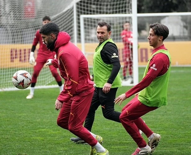 Galatasaray, AZ Alkmaar maçı hazırlıklarına başladı
