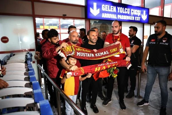 Galatasaray kafilesi, Adana’da