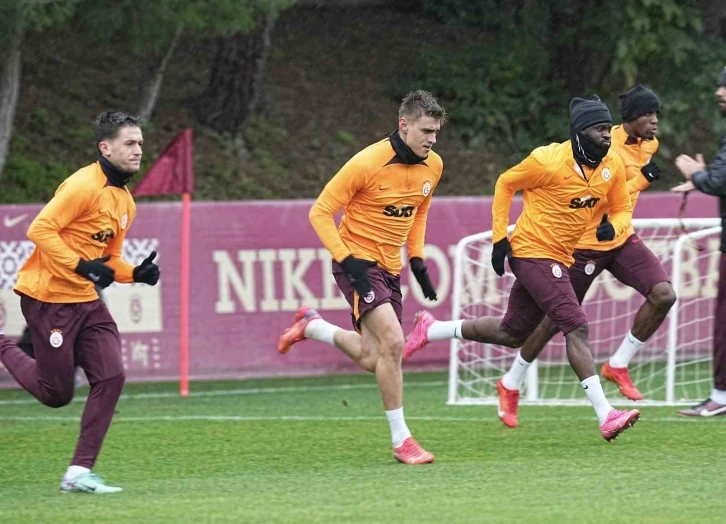 Galatasaray, Kopenhag maçı hazırlıklarına ara vermeden başladı
