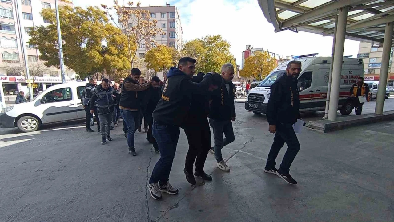 Galericinin öldüğü silahlı kavganın zanlıları adliyeye sevk edildi
