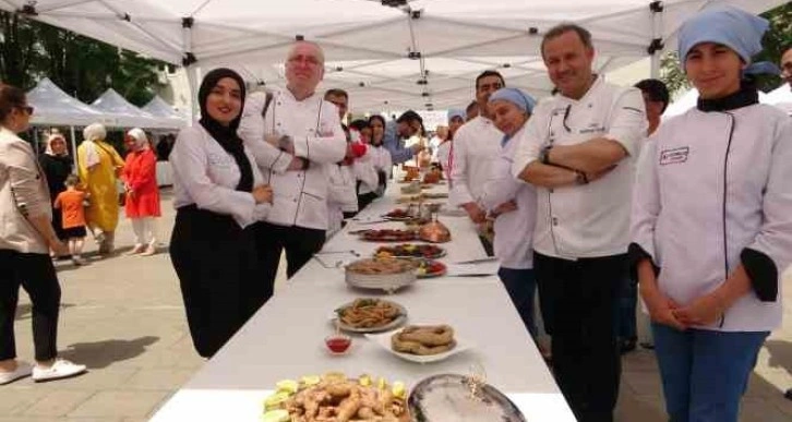 Gastronomi festivalinde Türk mutfağı ve yöresel yemekler sergilendi