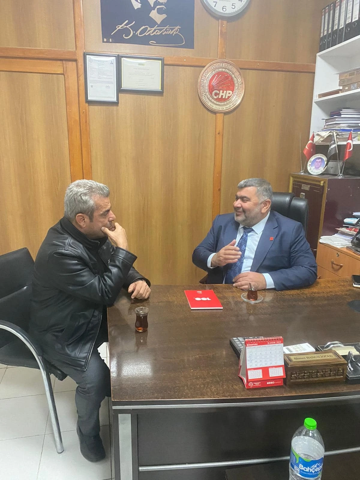 Gazeteci Hamza Özkaya, CHP Kilis İl Başkanı Ahmet Hangillioğlu ile Kilis üzerine bir röportaj gerçekleştirdi.