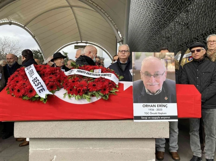 Gazeteci Orhan Erinç, Üsküdar’da son yolculuğuna uğurlandı
