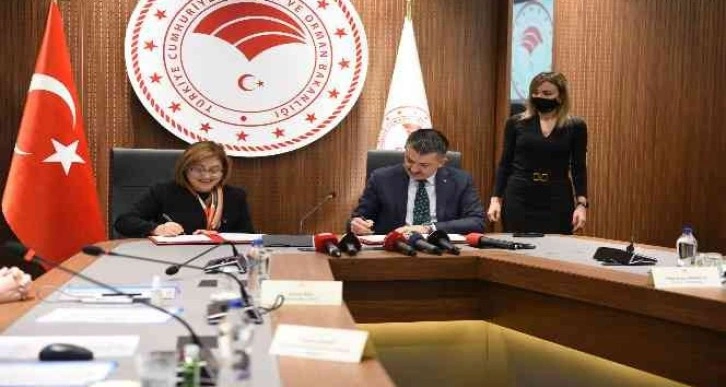 Gaziantep Büyükşehir’den, kentteki hayvan yetiştiricilerine 2,8 milyon liralık aşı desteği