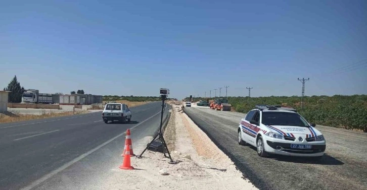 Gaziantep’te 100 araç sürücüsüne 199 bin TL radar cezası