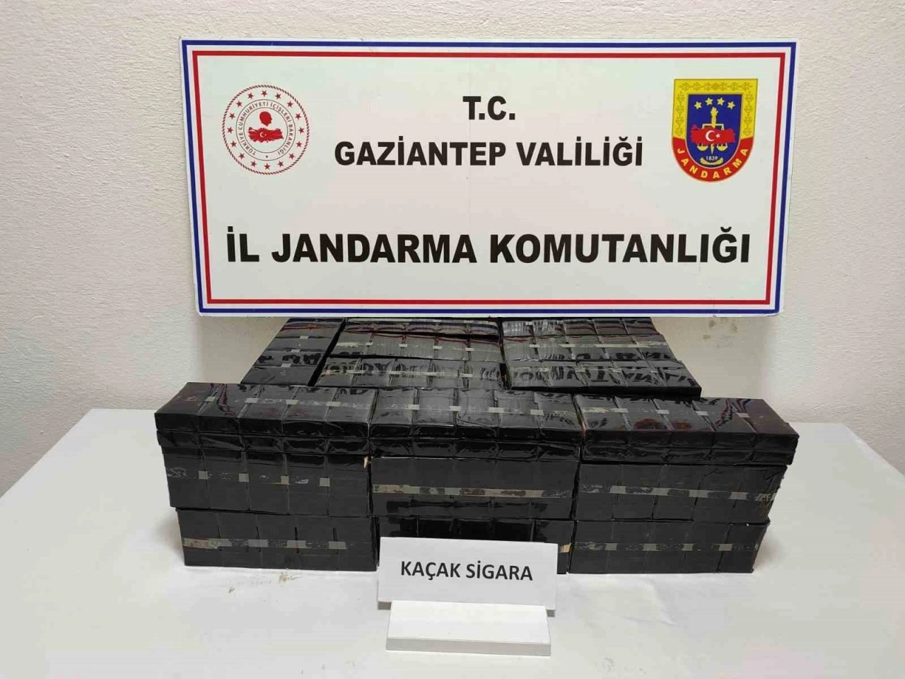 Gaziantep’te jandarmadan şok huzur-güven uygulaması: 14 gözaltı