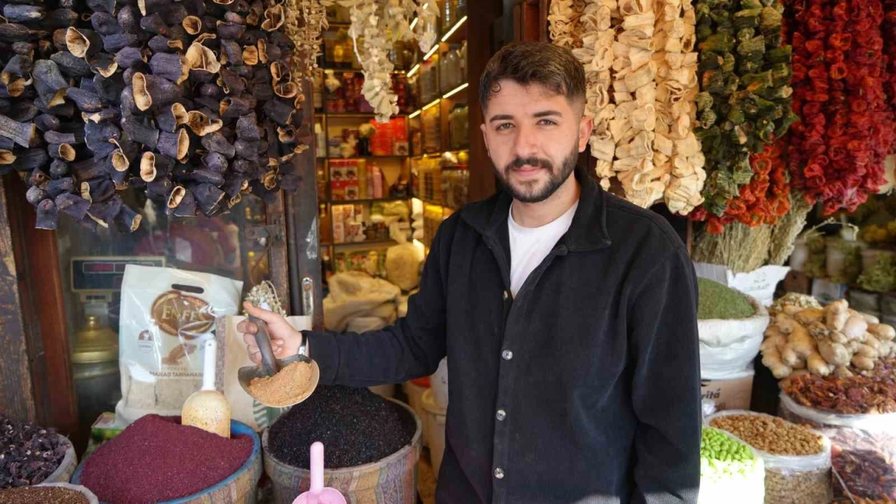 Gaziantep’te kahvaltılık zahter şifa deposu