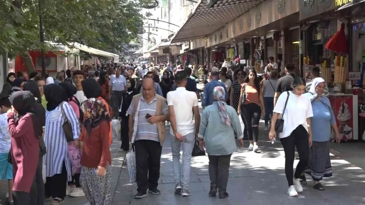 Gaziantep’te kavurucu sıcaklıklar etkili
