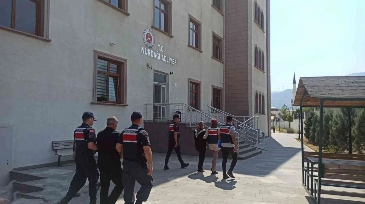 Gaziantep’te PKK/PYD’nin finans kaynağına darbe
