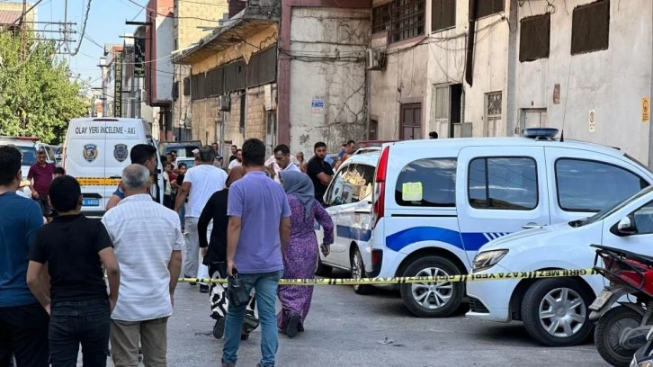 Gaziantep'te pres makinesinin arasında kalan işçi öldü