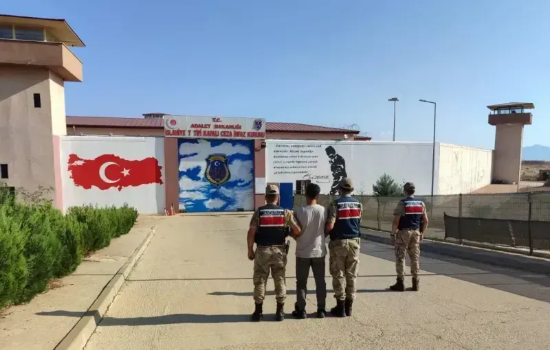 Gaziantep'te terör sempatizanına jandarma baskını