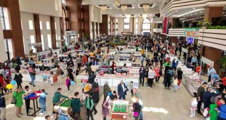 Gaziantep’te çocuk şenliğine yoğun ilgi