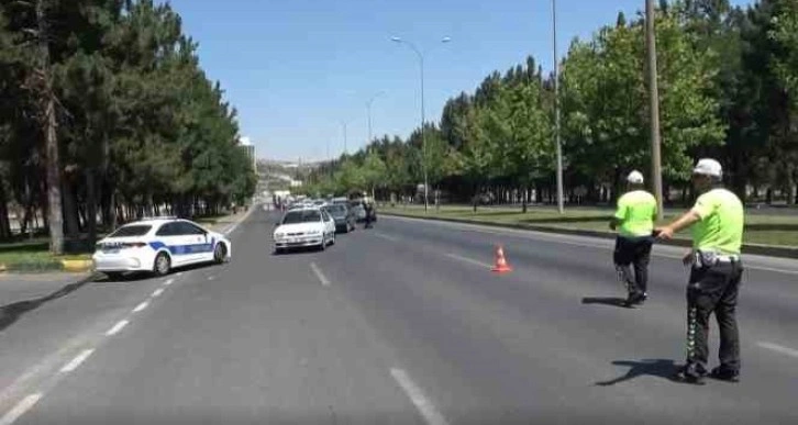 Gaziantep’te polis ve jandarma ekiplerinden bayram denetimi