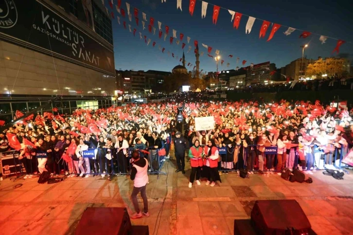 Gaziosmanpaşa’da 29 Ekim coşkuyla kutlandı
