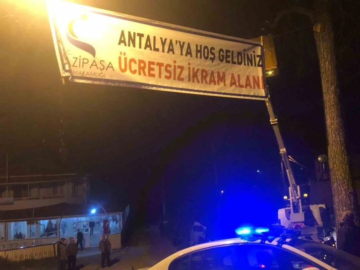 Gazipaşa’da köy konağı afetzedelerin hizmetinde
