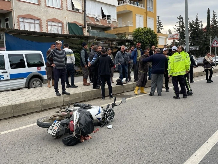 Gazipaşa’da otomobilin motosiklete çarptığı kazada 2 kişi yaralandı
