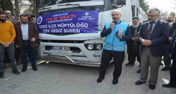 Gediz’de iyilik tırı dualarla uğurlandı