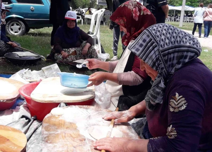 Geleneksel şenliğe yoğun ilgi gösterildi
