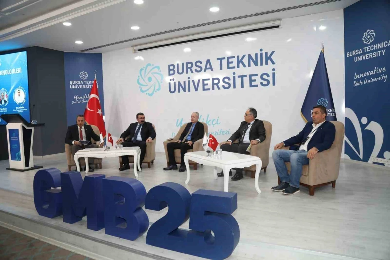 Gemi mühendisleri Bursa Teknik Üniversitesinde buluştu
