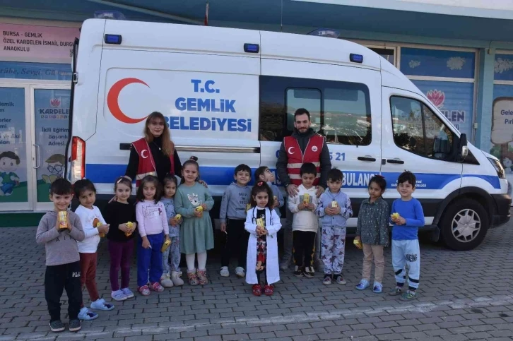 Gemlik’te anaokuluna öğrencileri sağlık hizmetleri hakkında bilgilendirildi
