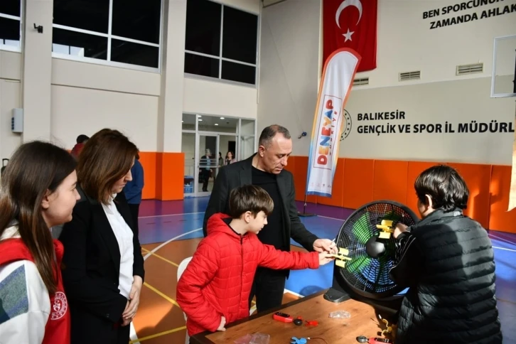 Genç bilim adamları ’Deneyap Proje Şenliği’nde buluştu
