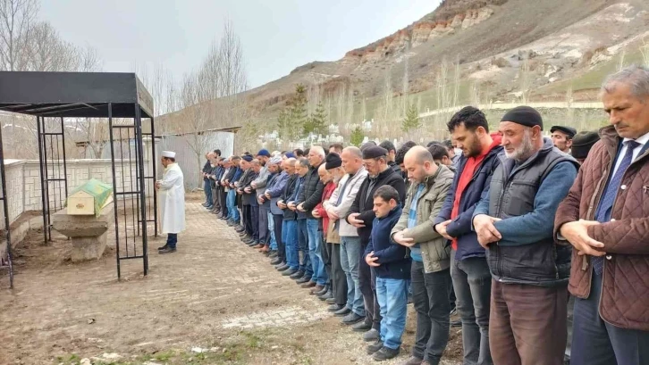 Genç doktor son yolculuğuna uğurlandı
