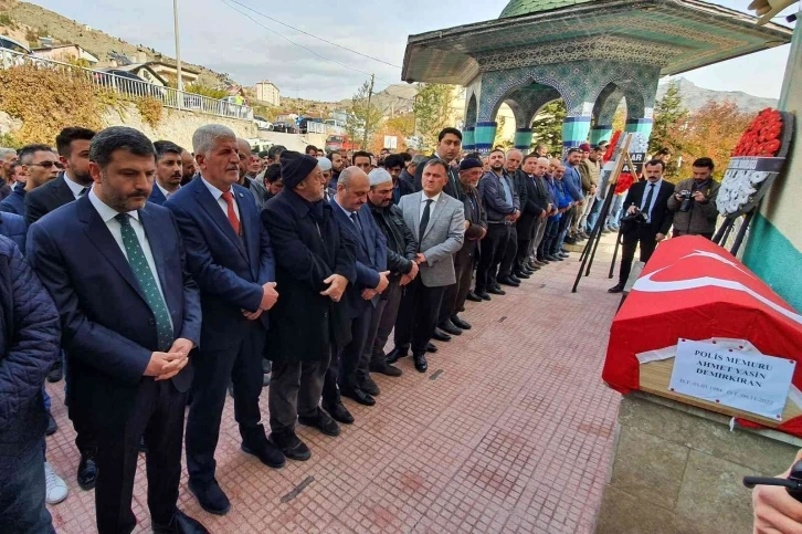 Genç yaşta kalp krizi geçiren polis memuru son yolculuğuna uğurlandı
