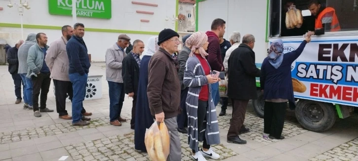 Geri adım atmayacağız diyen başkan, ekmek fiyatını 2 TL’ye indirdi
