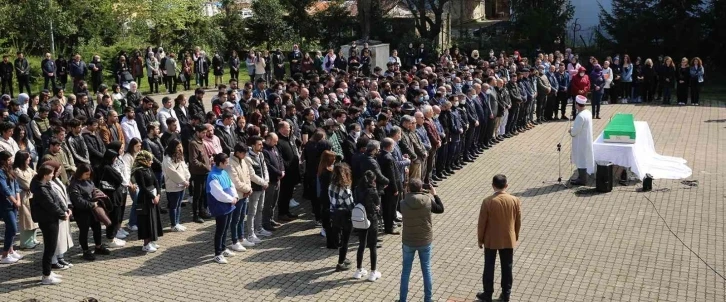 Giresun’da vefat eden akademisyene veda
