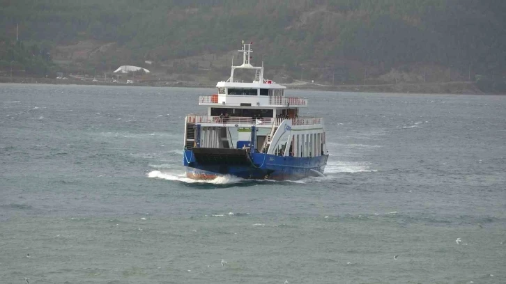 Gökçeada ve Bozcaada’ya yarınki bazı feribot seferlerine fırtına engeli
