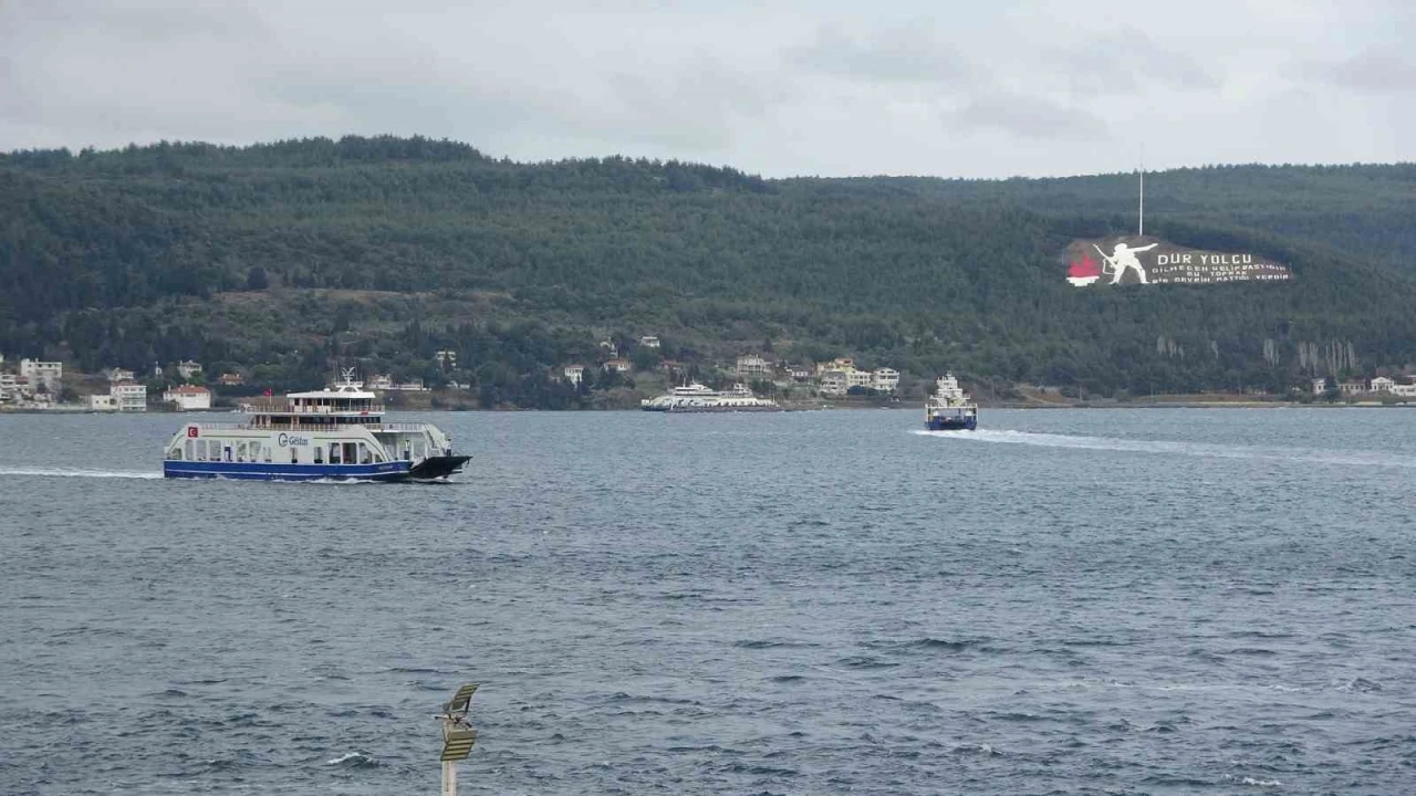 Gökçeada’ya 3 gündür feribot seferi yapılamıyor
