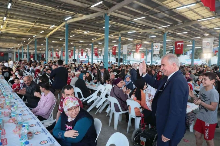 Gönül sofrası Denizlilileri buluşturmaya devam ediyor
