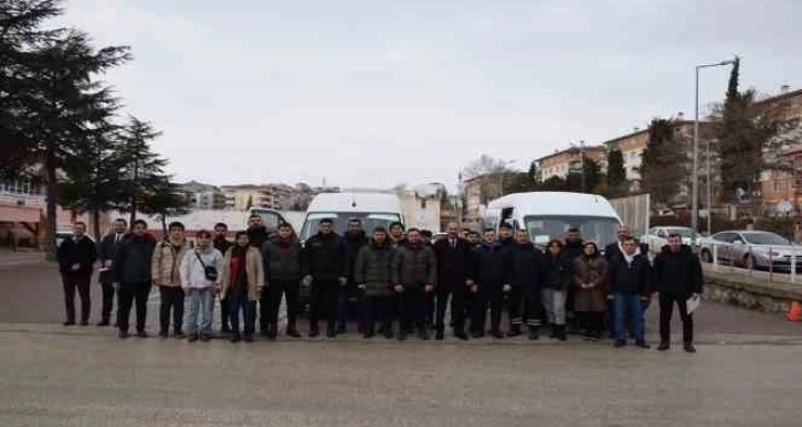 Gönüllü vatandaşlar deprem bölgesine gönderildi