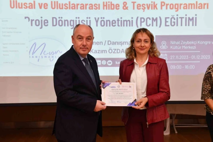 Güçlenen Esnafıyla Büyüyen Denizli projesi sertifika töreniyle sona erdi
