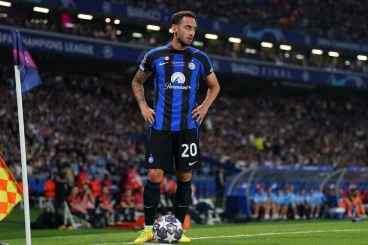 Hakan Çalhanoğlu, 5 yıl daha Inter’de