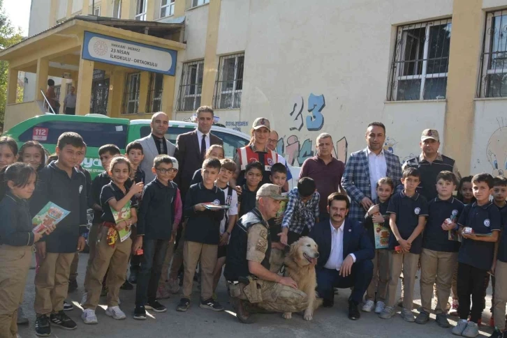 Hakkari’de Hayvanları Koruma Günü etkinliği
