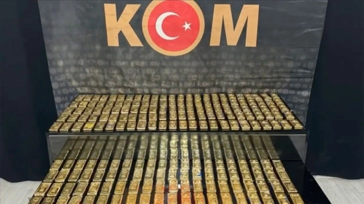 Hakkari'de Kaçak Altın Operasyonu! 221 Kilogram Altın Ele Geçirildi