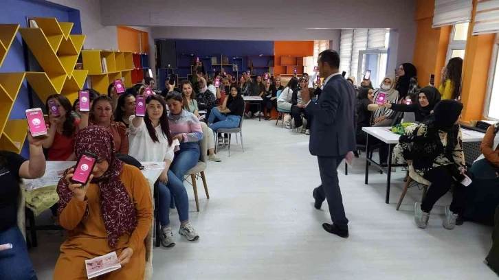 Hakkari’de KADES eğitimine büyük ilgi
