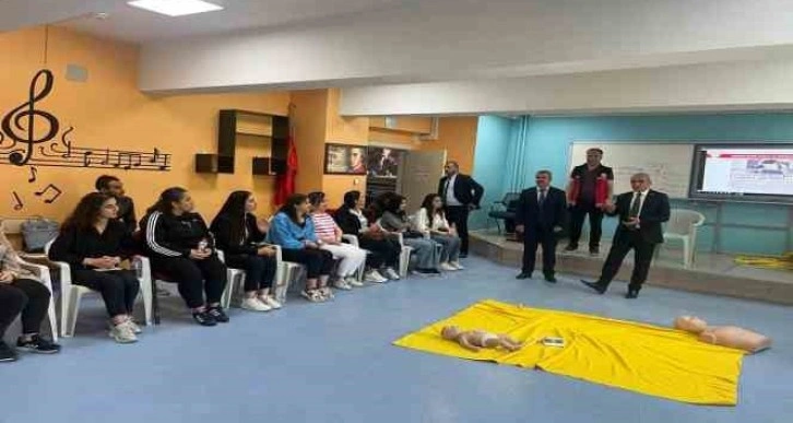 Hakkari’de ilk yardım kurslarına talep arttı