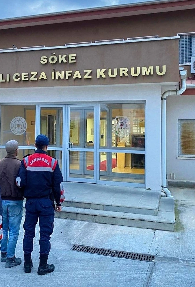 Hakkında 26 adet yakalama kararı bulunan şahıs Didim’de yakalandı
