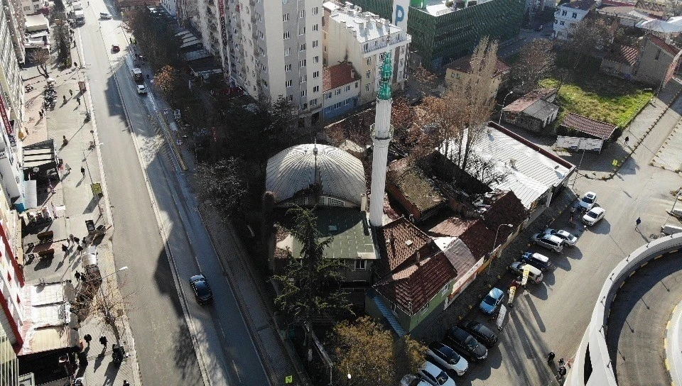 Hal Camii’nin yıkımı için Eskişehir Büyükşehir Belediyesi tarafından açılan dava reddedildi
