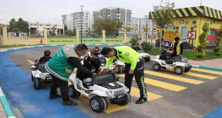 Haliliye’de çocuk trafik parkında eğitimler başladı