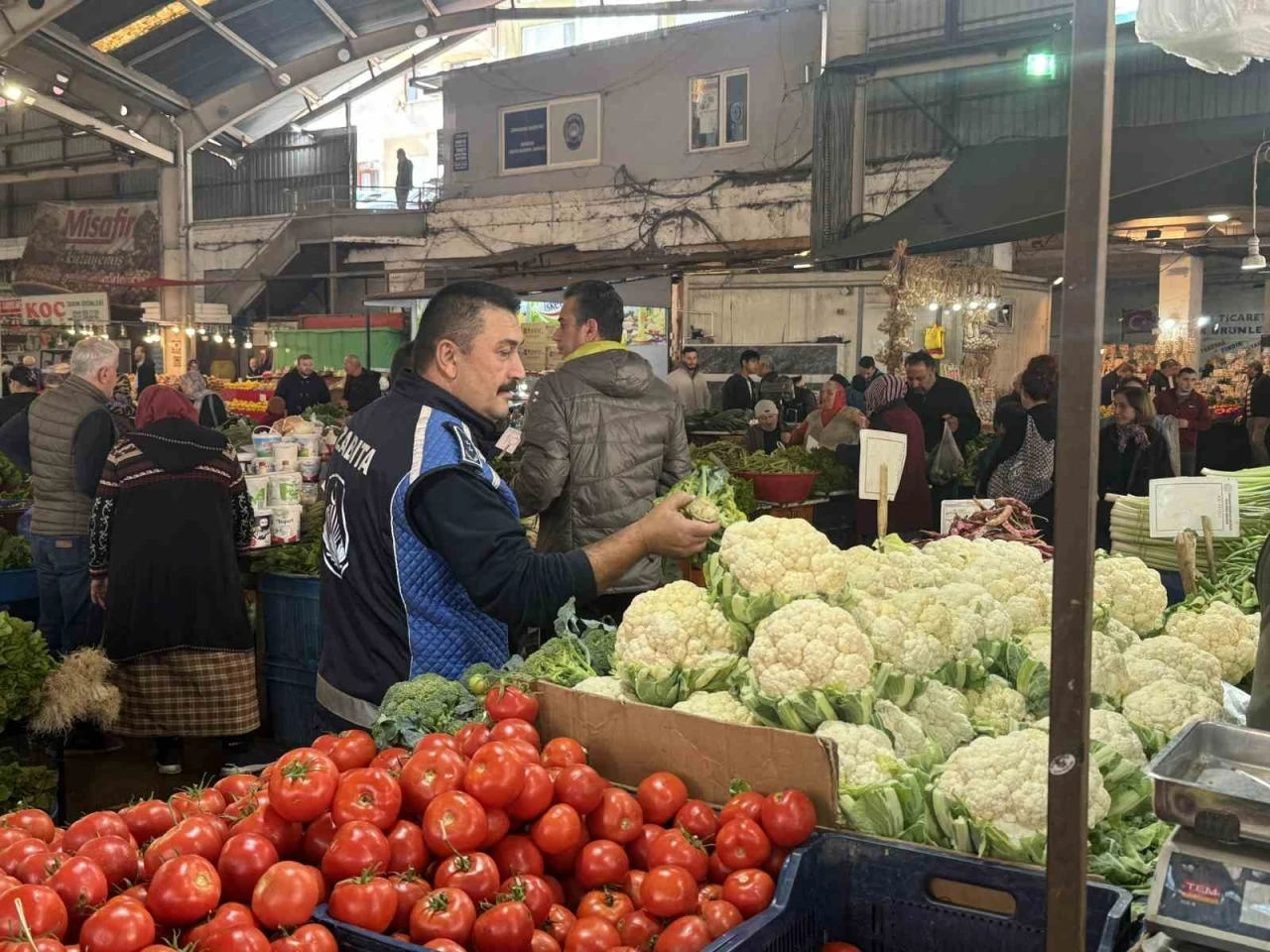 Halk pazarında denetim
